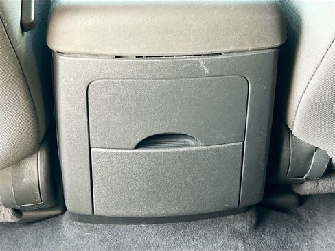 Used 2019 Nissan Frontier PRO-4X image 27