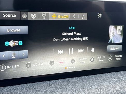 Used 2025 Nissan Kicks SV image 4