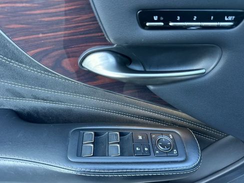 Certified 2019 Lexus LS 500 image 11