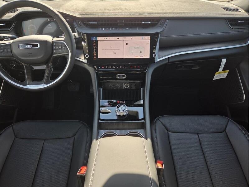 New 2027 Jeep Grand Cherokee Limited AWD/4WD image 15