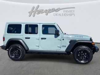 Used 2023 Jeep Wrangler Unlimited w/ Sun & Screen Package video 2