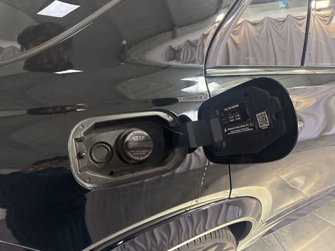 Used 2023 Mercedes-Benz GLE 450 4MATIC image 14