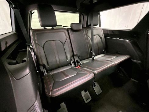Used 2022 Ford Expedition Max Limited image 27