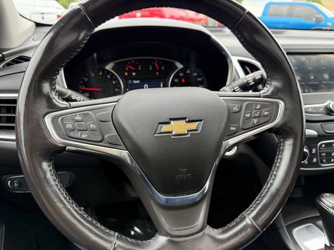 Used 2019 Chevrolet Equinox LT FWD image 12