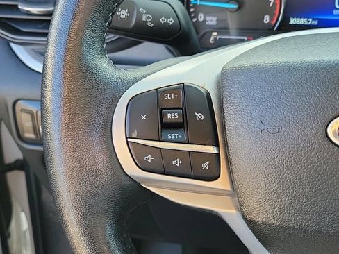 Used 2023 Ford Explorer XLT RWD image 26