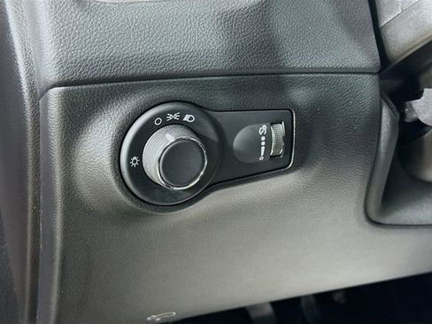 Used 2019 Jeep Compass Sport image 10