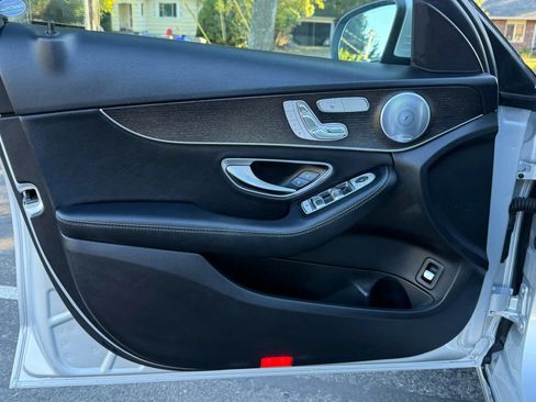 Used 2019 Mercedes-Benz C 300 4MATIC Sedan image 18