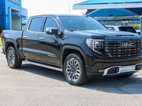 Used 2023 GMC Sierra 1500 Denali Ultimate AWD/4WD image 1
