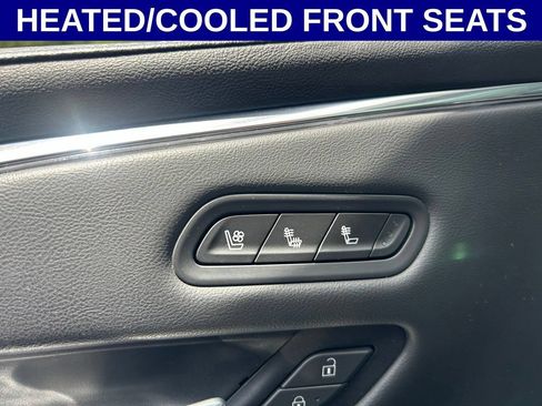 Used 2021 Cadillac Escalade ESV Premium Luxury w/ Performance Package RWD image 5
