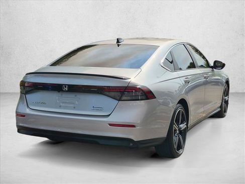 Used 2024 Honda Accord Sport image 5