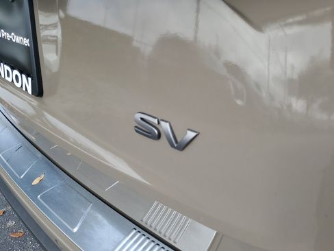 Certified 2024 Nissan Rogue SV w/ SV Premium Package image 8