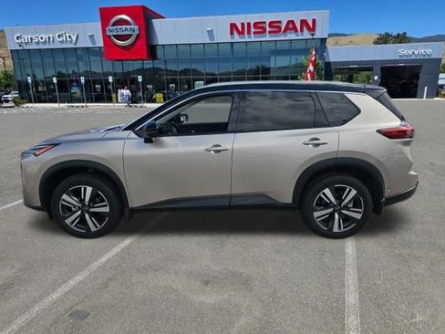 Used 2025 Nissan Rogue SL w/ SL Premium Package AWD/4WD image 1