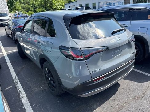 Used 2024 Honda HR-V Sport image 4