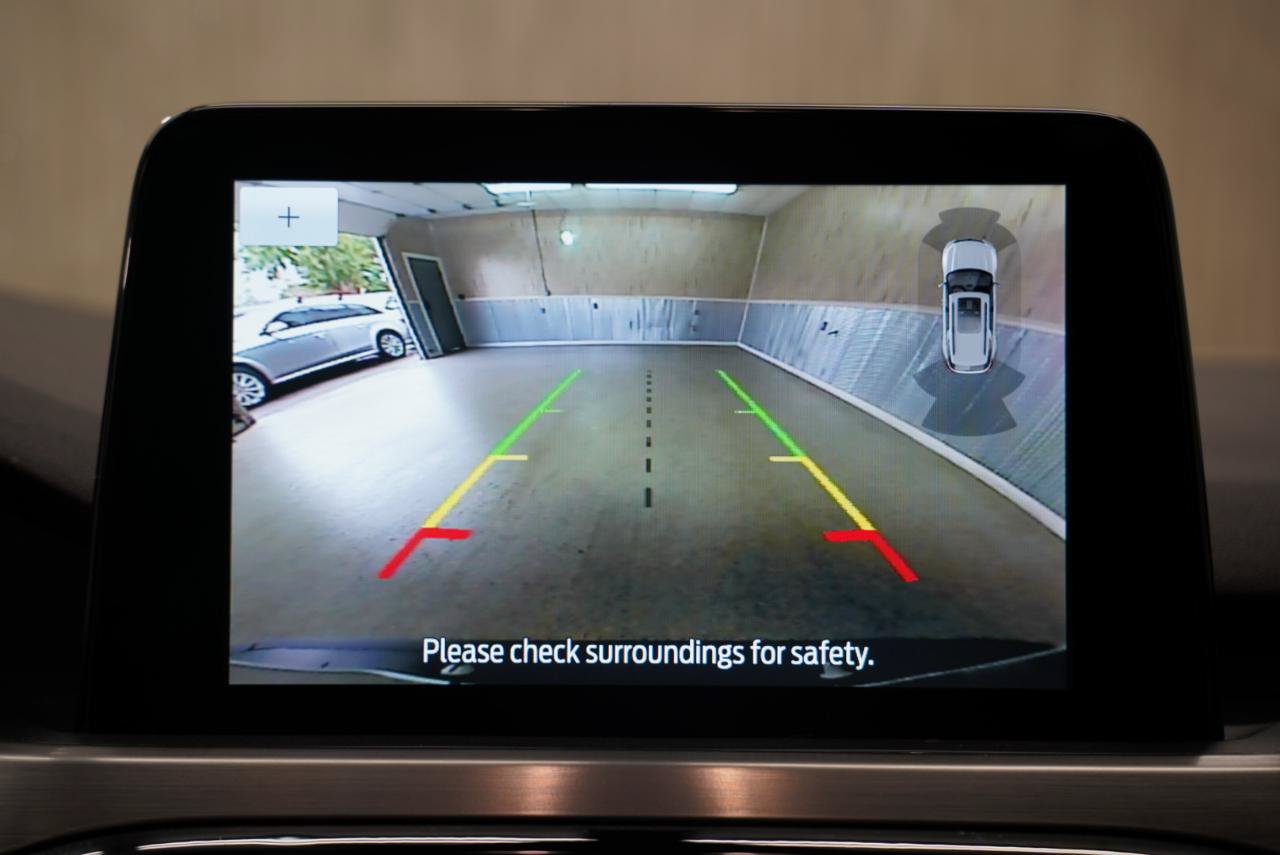 Used 2021 Ford Escape Titanium w/ Class II Trailer Tow Package FWD image 20