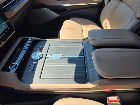 New 2026 Lincoln Navigator Black Label AWD/4WD image 27