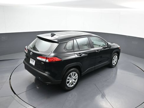 Certified 2022 Toyota Corolla Cross L AWD/4WD image 37