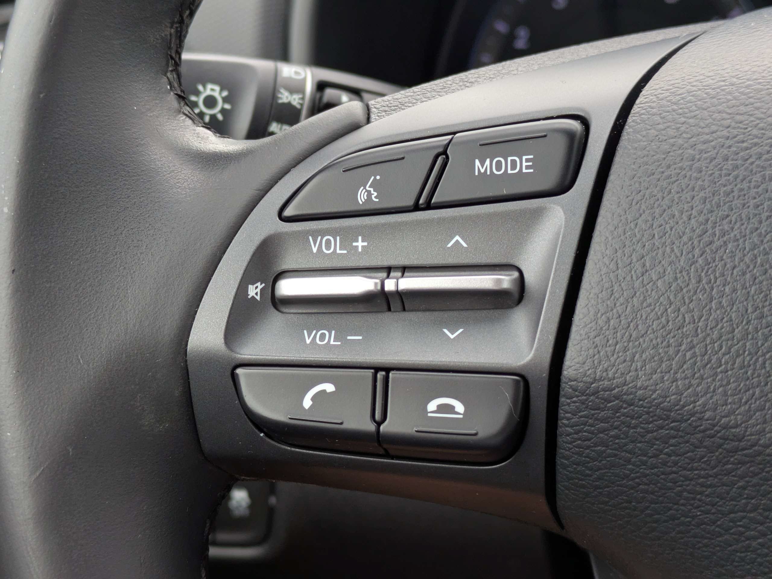 Used 2019 Hyundai Kona Ultimate FWD image 25