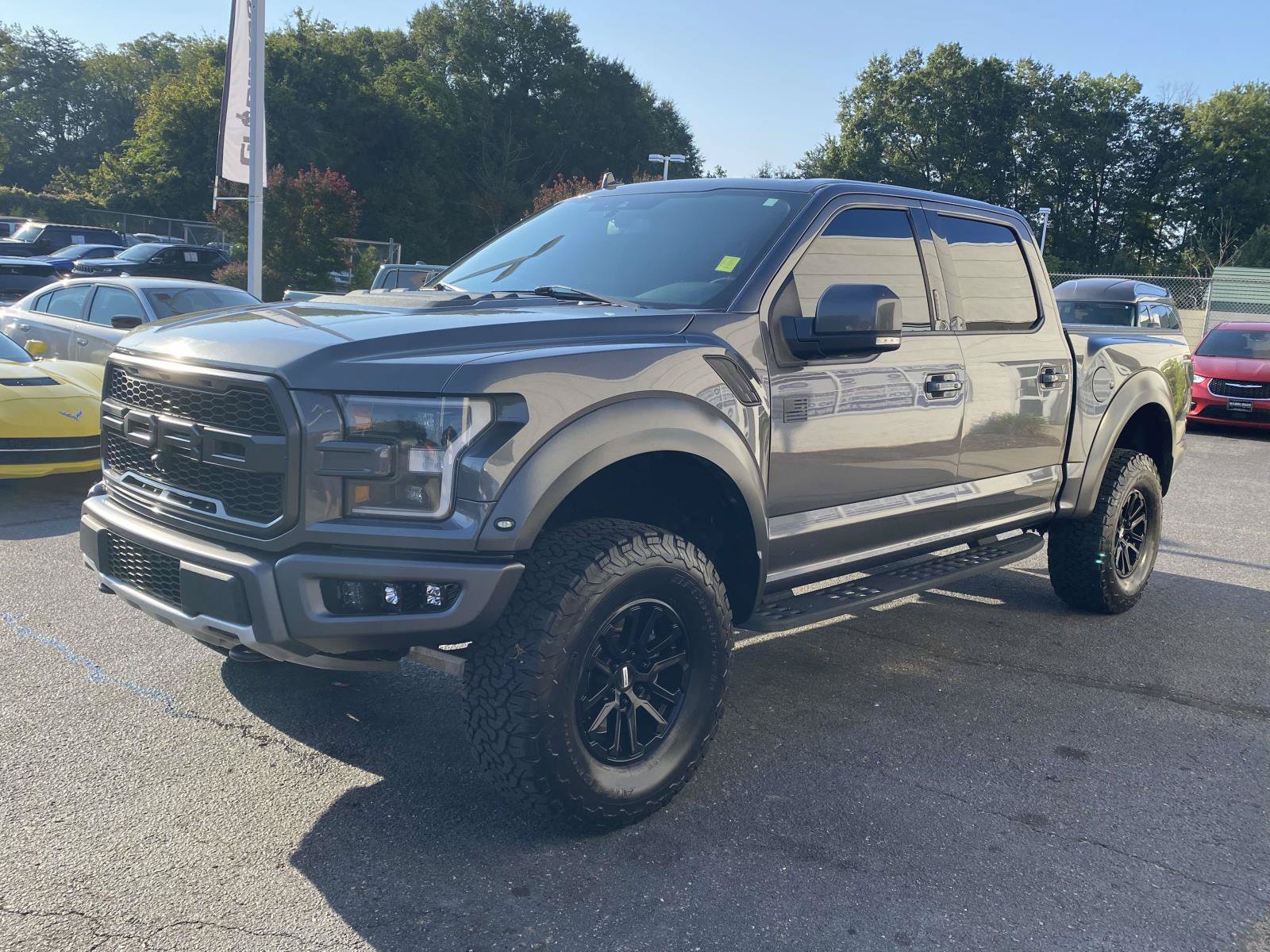 Used 2020 Ford F150 Raptor w/ Equipment Group 802A Luxury AWD/4WD image 3