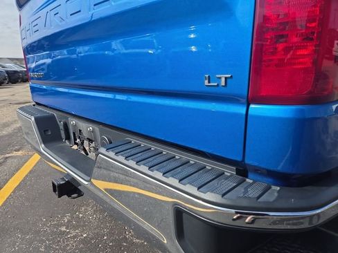 Used 2022 Chevrolet Silverado 1500 LT image 37
