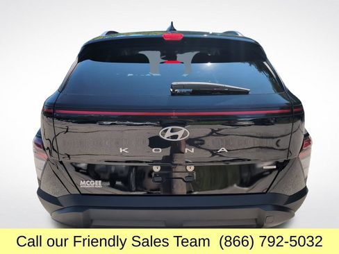 Used 2025 Hyundai Kona SEL AWD/4WD image 5