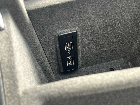 Used 2017 Mercedes-Benz GLS 550 4MATIC image 47