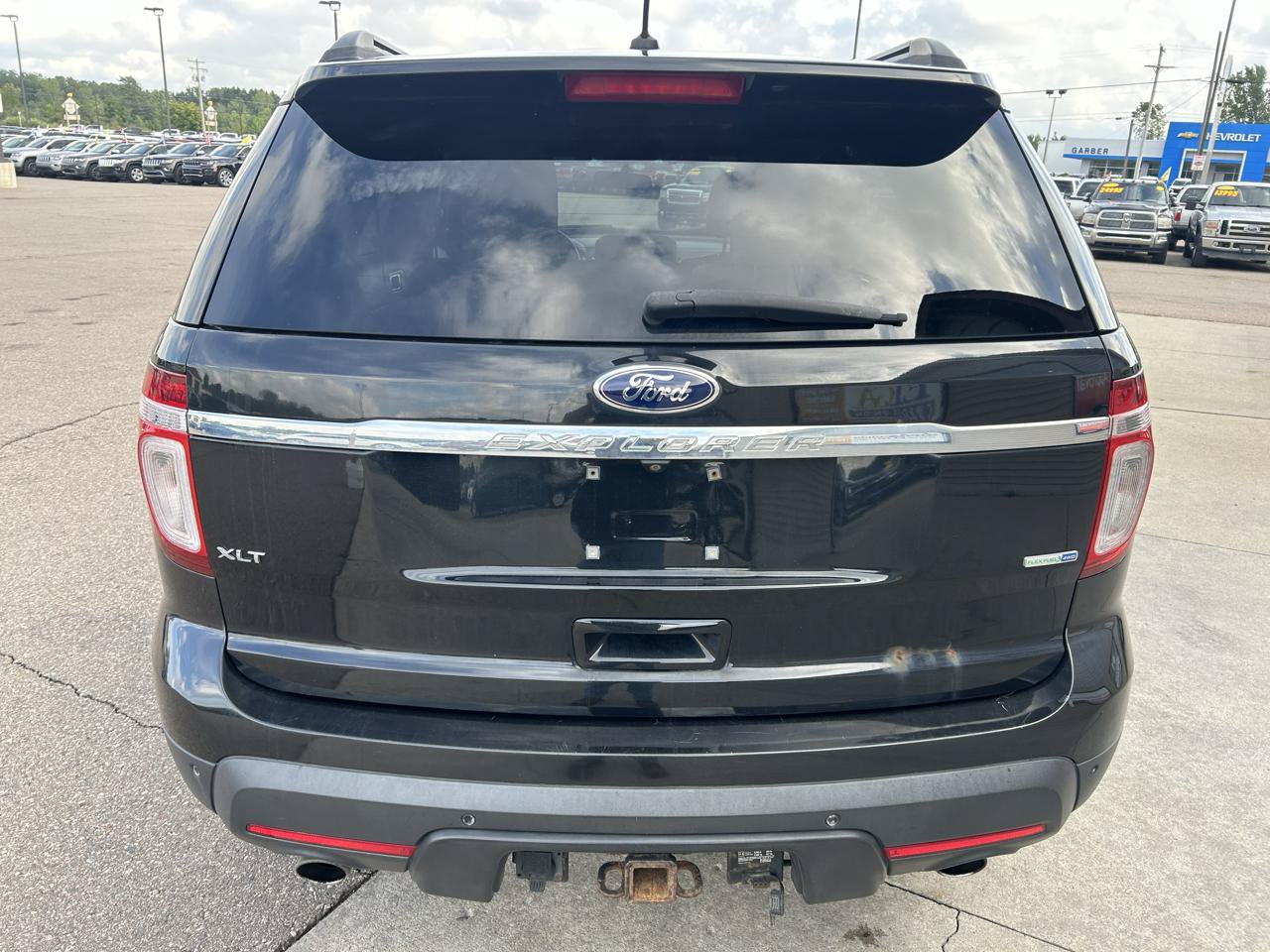 Used 2015 Ford Explorer XLT w/ Equipment Group 202A AWD/4WD image 6