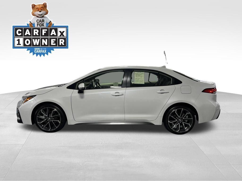 Certified 2022 Toyota Corolla SE FWD image 2