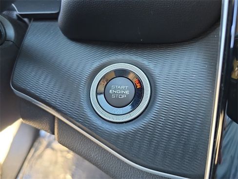 Certified 2023 Jeep Grand Cherokee L Laredo image 24