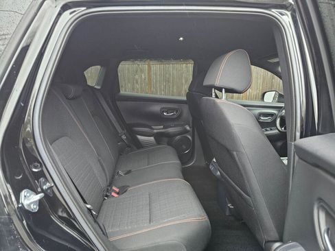 Used 2023 Honda HR-V Sport image 11