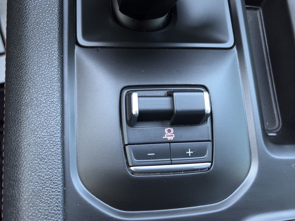Used 2022 GMC Sierra 1500 AT4 w/ AT4 Premium Package AWD/4WD image 26