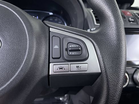 Used 2018 Subaru Forester 2.5i Premium AWD/4WD image 26