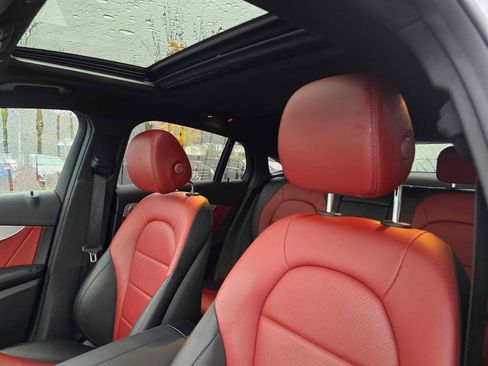 Used 2021 Mercedes-Benz GLC 300 GLC 300 image 23