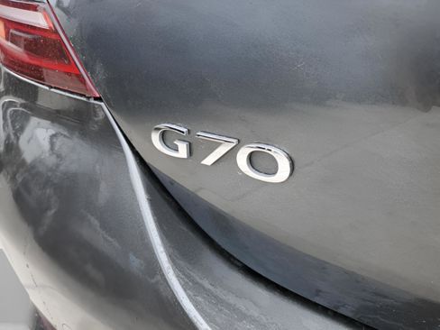 Used 2025 Genesis G70 2.5T image 28