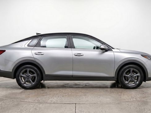 Used 2025 Kia K4 FWD image 9