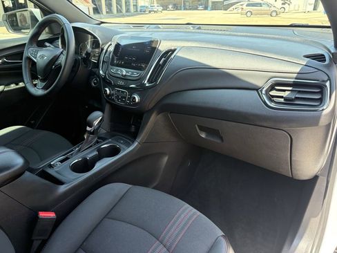 Used 2024 Chevrolet Equinox RS FWD image 27