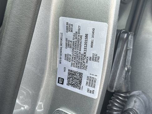 Used 2025 Chevrolet Colorado Z71 AWD/4WD image 35