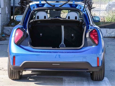 New 2026 MINI Cooper 2-Door Hardtop FWD image 26