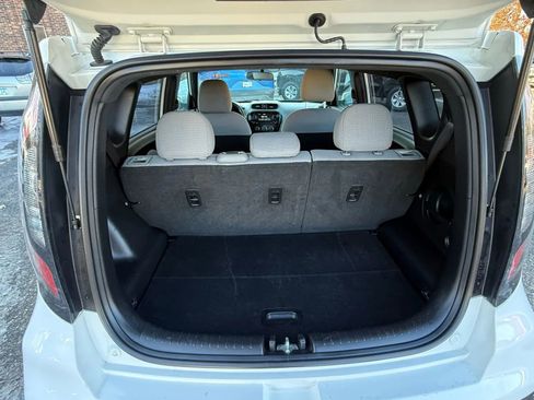 Used 2018 Kia Soul image 24
