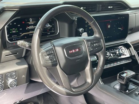 Used 2022 GMC Sierra 1500 AT4 w/ AT4 Preferred Package AWD/4WD image 14