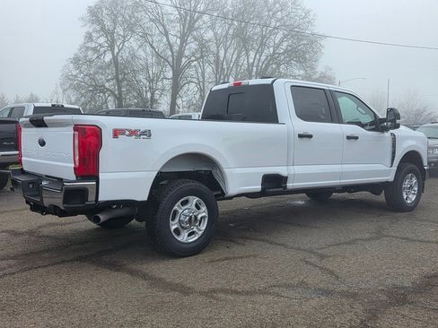 New 2026 Ford F350 XLT w/ FX4 Off-Road Package image 2