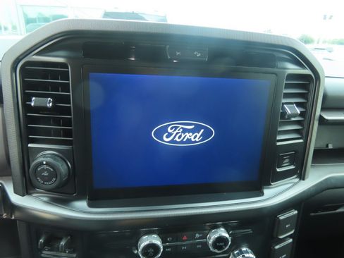 Used 2025 Ford F150 Platinum w/ FX4 Off-Road Package AWD/4WD image 29