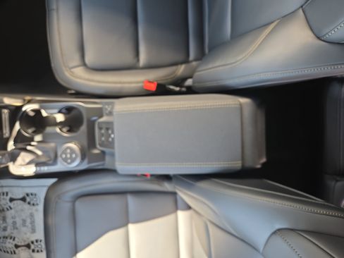 New 2025 Ford Bronco Badlands image 15