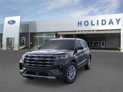 New 2026 Ford Explorer Active w/ Active Comfort Package image 2