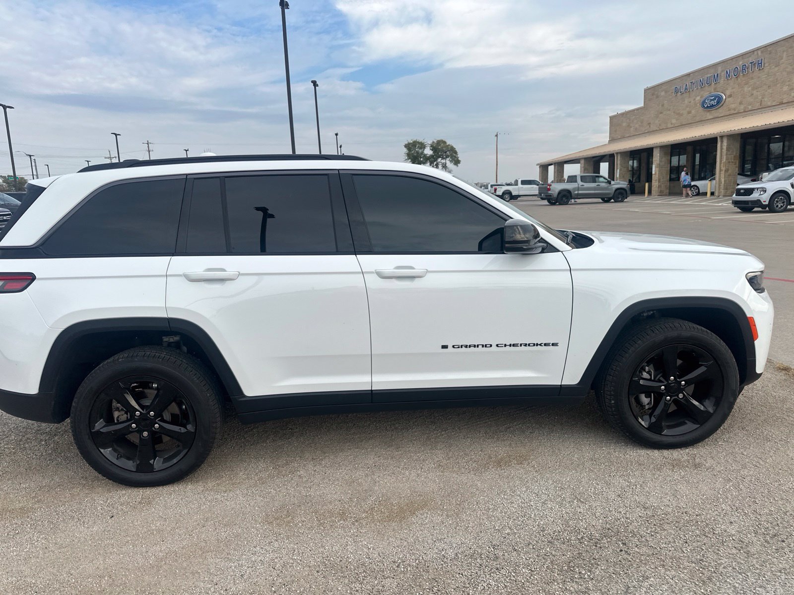 Used 2026 Jeep Grand Cherokee Limited w/ Limited Altitude Package AWD/4WD image 6