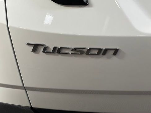 Used 2024 Hyundai Tucson Limited image 12