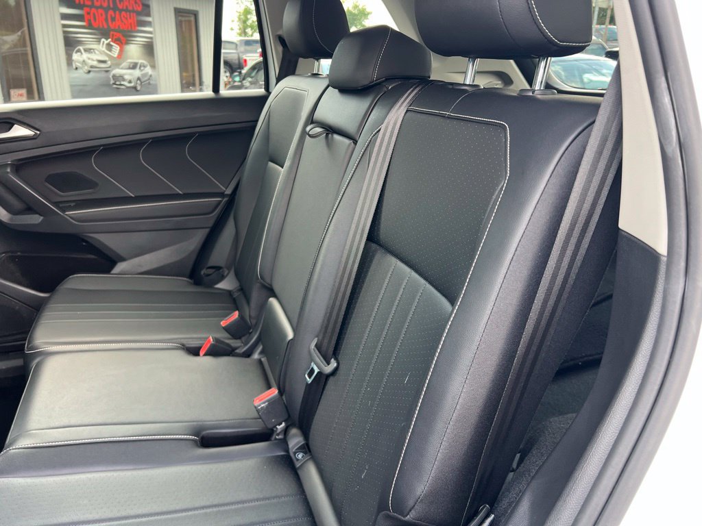 Used 2022 Volkswagen Tiguan SE AWD/4WD image 14