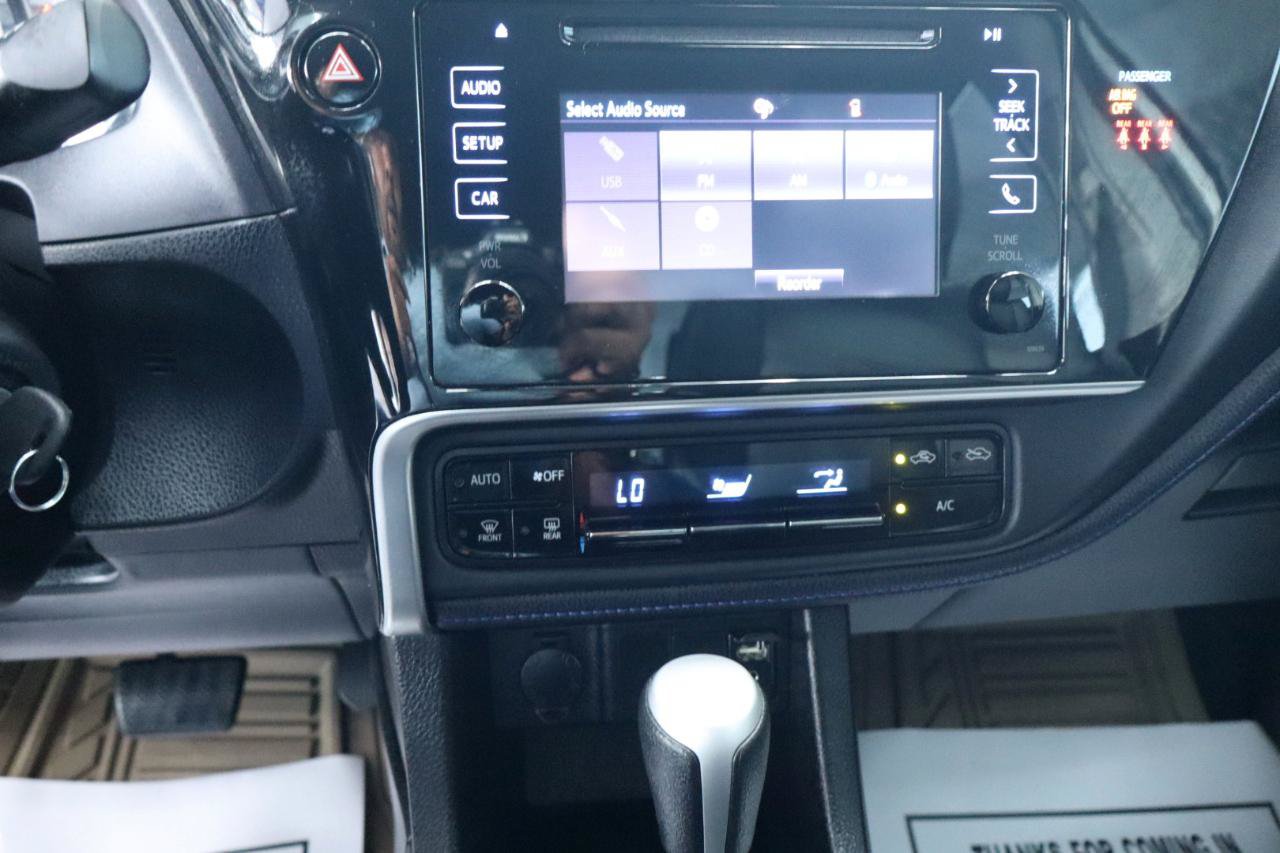 Used 2018 Toyota Corolla SE FWD image 19