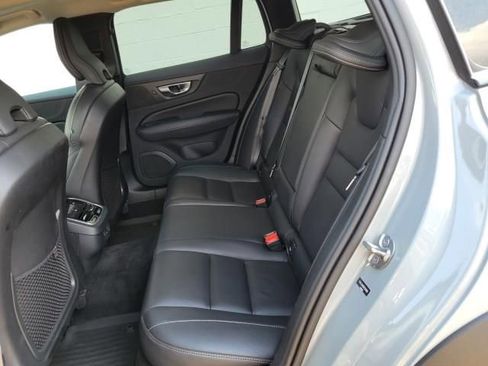 Used 2024 Volvo V60 B5 Cross Country Ultimate AWD/4WD image 13