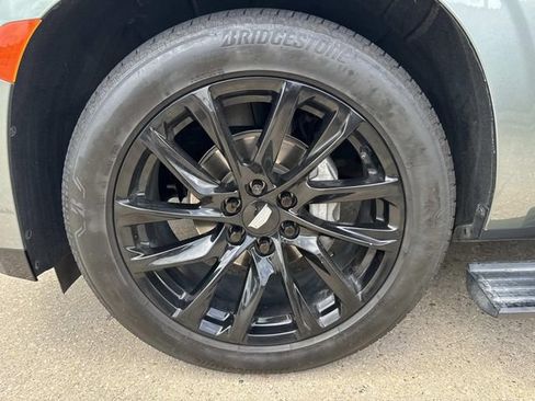 Used 2023 Cadillac Escalade Sport Platinum w/ LPO, ONYX Package AWD/4WD image 7