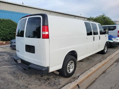 Used 2020 Chevrolet Express 2500 Extended w/ Communications Package RWD image 28